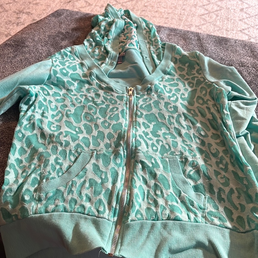 Light burnout jacket